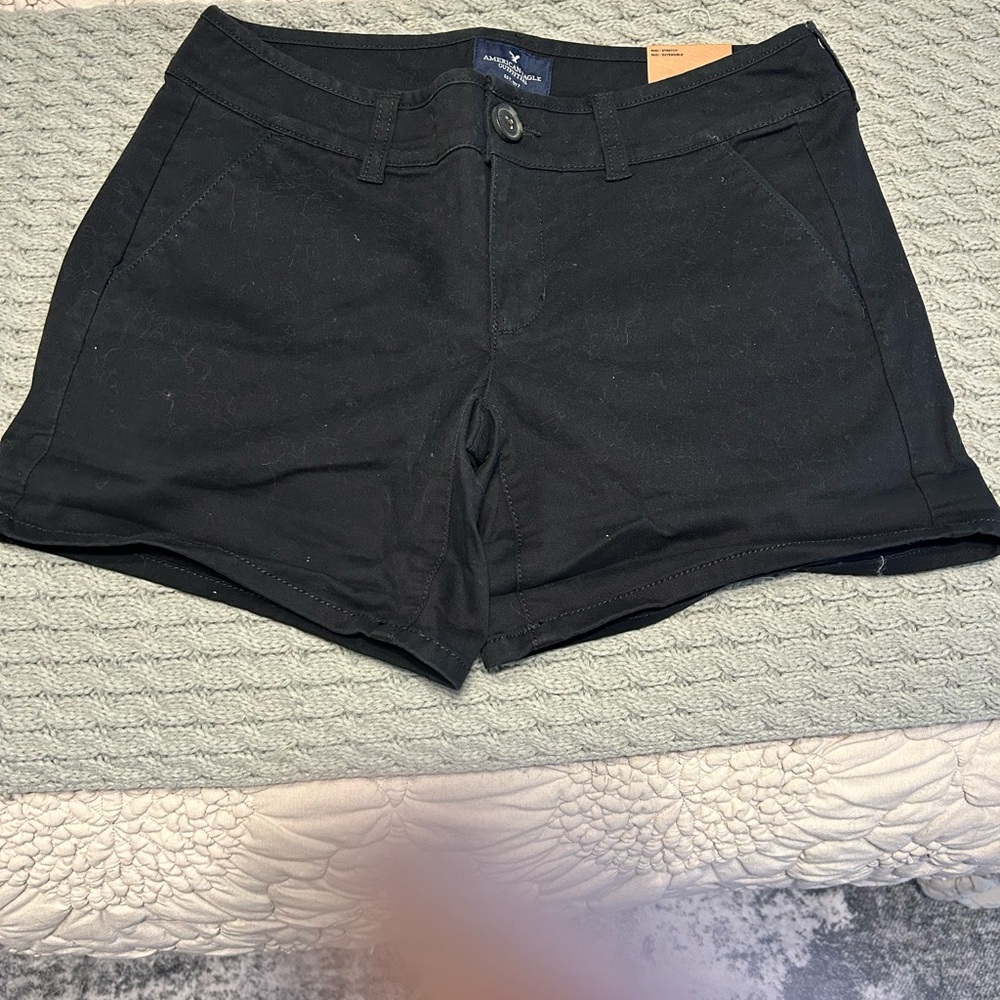 American Eagle Outfitters Black Cargo Shorts Durable Design